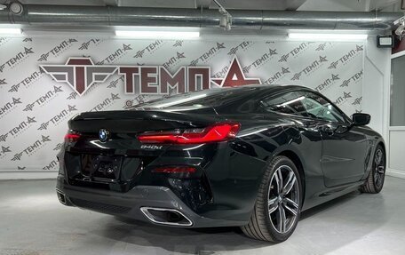 BMW 8 серия, 2019 год, 6 000 000 рублей, 11 фотография