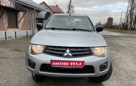 Mitsubishi L200 IV рестайлинг, 2012 год, 1 470 000 рублей, 2 фотография