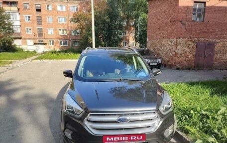 Ford Escape III, 2017 год, 1 890 000 рублей, 1 фотография