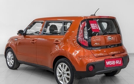 KIA Soul II рестайлинг, 2017 год, 1 525 000 рублей, 7 фотография