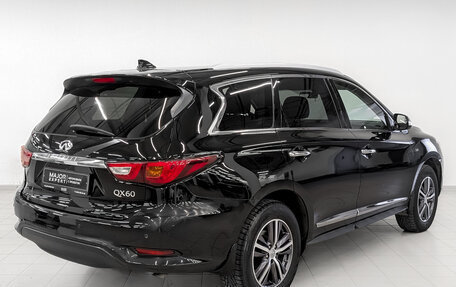 Infiniti QX60 I рестайлинг, 2017 год, 2 800 000 рублей, 5 фотография