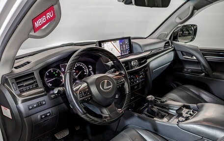 Lexus LX III, 2018 год, 8 550 000 рублей, 16 фотография