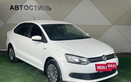 Volkswagen Polo VI (EU Market), 2014 год, 990 000 рублей, 2 фотография