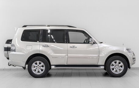 Mitsubishi Pajero IV, 2021 год, 4 450 000 рублей, 4 фотография