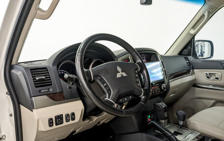 Mitsubishi Pajero IV, 2021 год, 4 450 000 рублей, 16 фотография