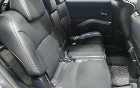 Mitsubishi Outlander III рестайлинг 3, 2010 год, 1 098 000 рублей, 9 фотография