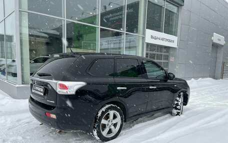 Mitsubishi Outlander III рестайлинг 3, 2012 год, 1 399 000 рублей, 4 фотография