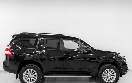 Toyota Land Cruiser Prado 150 рестайлинг 2, 2015 год, 3 350 000 рублей, 4 фотография