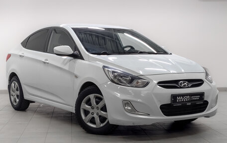 Hyundai Solaris II рестайлинг, 2012 год, 825 000 рублей, 3 фотография