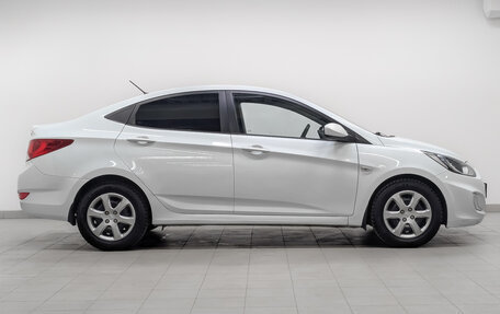 Hyundai Solaris II рестайлинг, 2012 год, 825 000 рублей, 4 фотография