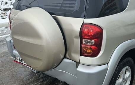 Toyota RAV4, 2004 год, 1 000 000 рублей, 4 фотография