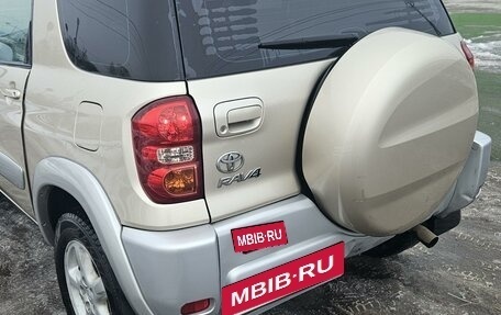 Toyota RAV4, 2004 год, 1 000 000 рублей, 5 фотография