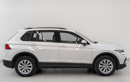 Volkswagen Tiguan II, 2021 год, 2 720 000 рублей, 4 фотография