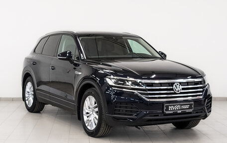 Volkswagen Touareg III, 2018 год, 5 390 000 рублей, 3 фотография