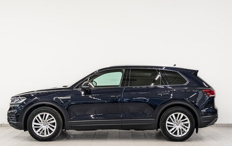 Volkswagen Touareg III, 2018 год, 5 390 000 рублей, 8 фотография