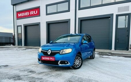 Renault Sandero II рестайлинг, 2018 год, 869 000 рублей, 1 фотография