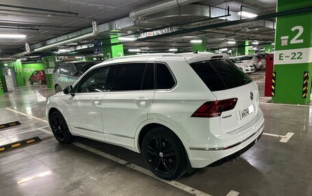 Volkswagen Tiguan II, 2016 год, 2 650 000 рублей, 1 фотография