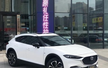 Mazda CX-4, 2020 год, 2 500 000 рублей, 2 фотография