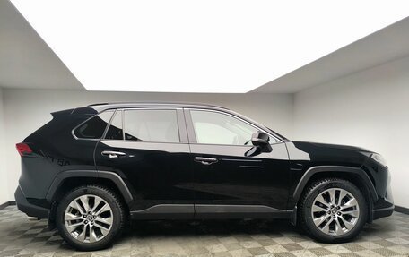 Toyota RAV4, 2021 год, 3 685 000 рублей, 3 фотография