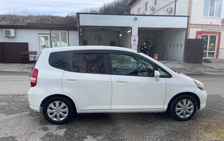 Honda Fit III, 2003 год, 530 000 рублей, 2 фотография