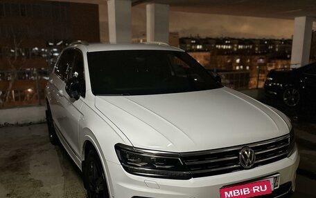 Volkswagen Tiguan II, 2016 год, 2 650 000 рублей, 8 фотография