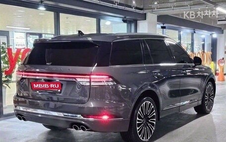 Lincoln Aviator II, 2022 год, 5 320 000 рублей, 4 фотография