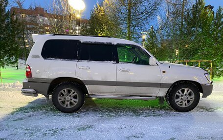 Toyota Land Cruiser 100 рестайлинг 2, 2003 год, 1 700 000 рублей, 3 фотография