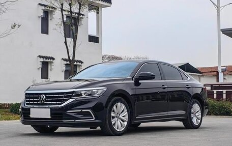 Volkswagen Passat B8 рестайлинг, 2021 год, 2 500 000 рублей, 1 фотография