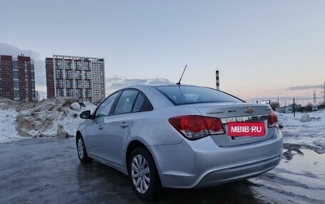 Chevrolet Cruze II, 2011 год, 585 000 рублей, 3 фотография