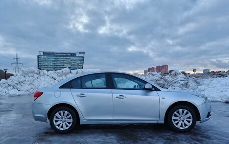 Chevrolet Cruze II, 2011 год, 585 000 рублей, 6 фотография