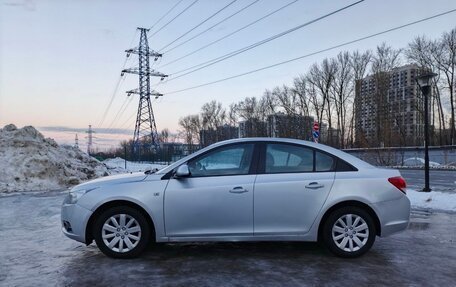 Chevrolet Cruze II, 2011 год, 585 000 рублей, 2 фотография