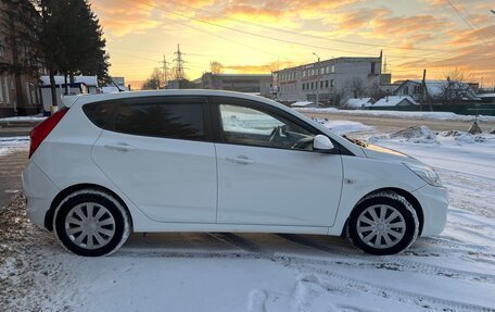 Hyundai Solaris II рестайлинг, 2013 год, 1 050 000 рублей, 4 фотография