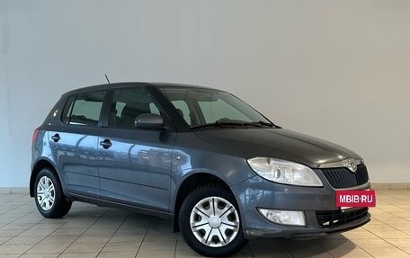 Skoda Fabia II, 2011 год, 499 000 рублей, 2 фотография