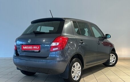 Skoda Fabia II, 2011 год, 499 000 рублей, 3 фотография