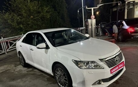 Toyota Camry, 2013 год, 1 650 000 рублей, 2 фотография