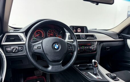 BMW 3 серия, 2016 год, 2 150 000 рублей, 13 фотография