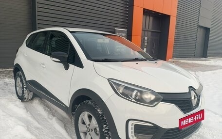 Renault Kaptur I рестайлинг, 2019 год, 1 395 000 рублей, 3 фотография