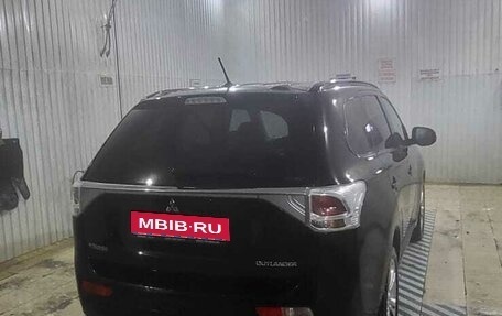 Mitsubishi Outlander III рестайлинг 3, 2012 год, 1 850 000 рублей, 1 фотография