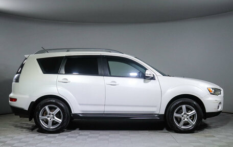 Mitsubishi Outlander III рестайлинг 3, 2010 год, 1 330 000 рублей, 4 фотография