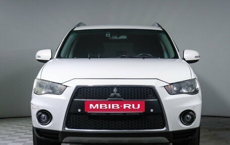 Mitsubishi Outlander III рестайлинг 3, 2010 год, 1 330 000 рублей, 2 фотография