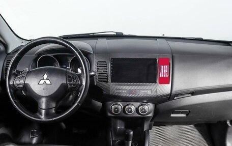 Mitsubishi Outlander III рестайлинг 3, 2010 год, 1 330 000 рублей, 11 фотография