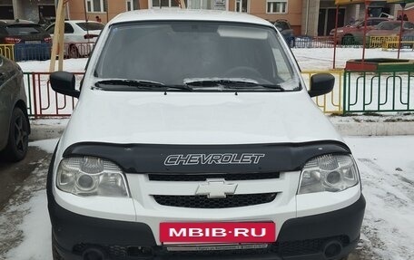 Chevrolet Niva I рестайлинг, 2018 год, 650 000 рублей, 4 фотография