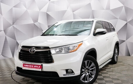 Toyota Highlander III, 2015 год, 3 220 000 рублей, 1 фотография