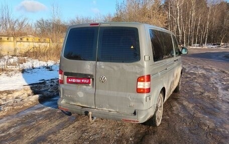 Volkswagen Caravelle T5, 2013 год, 1 250 000 рублей, 1 фотография