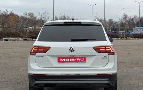 Volkswagen Tiguan II, 2017 год, 2 850 000 рублей, 6 фотография