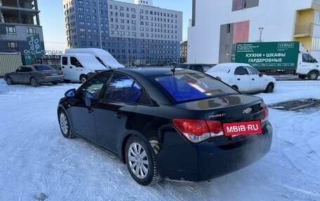 Chevrolet Cruze II, 2010 год, 640 000 рублей, 6 фотография