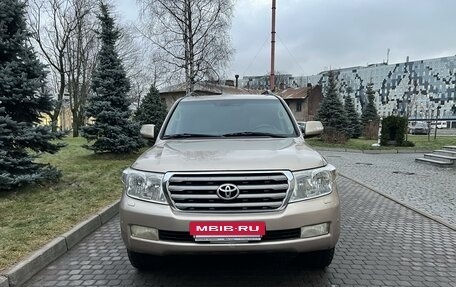 Toyota Land Cruiser 200, 2008 год, 2 650 000 рублей, 2 фотография