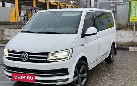 Volkswagen Multivan T6 рестайлинг, 2017 год, 4 650 000 рублей, 2 фотография