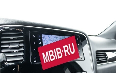 Mitsubishi Outlander III рестайлинг 3, 2021 год, 3 358 600 рублей, 16 фотография