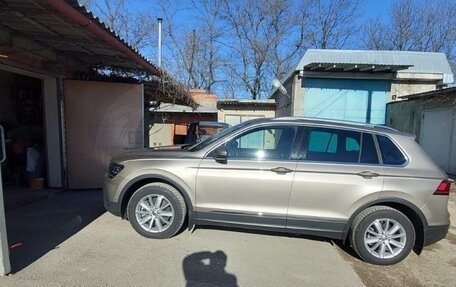 Volkswagen Tiguan II, 2018 год, 2 200 000 рублей, 6 фотография